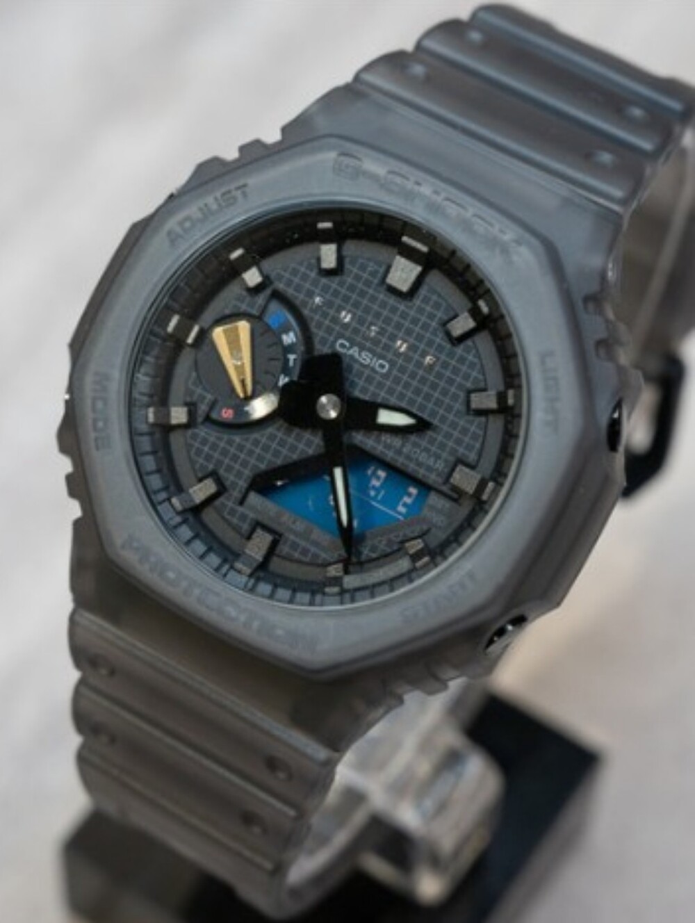 CASIO G-SHOCK - FUTUR GA2100